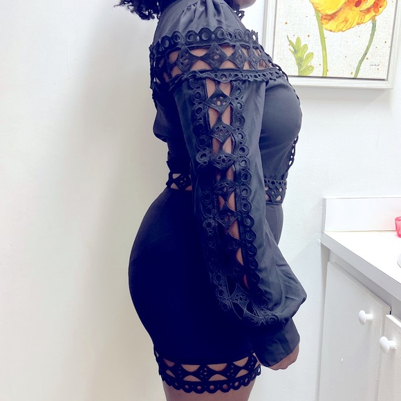 BLACK JUMPSUIT - Picture 3 of 4